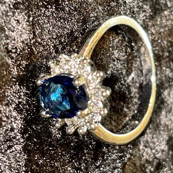 Princess Diana Sapphire Ring Copy. Vintage Sapphire Ring Copy. Size 9 - Picture 2 of 13